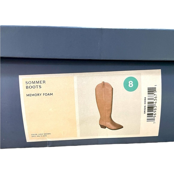 New women’s memory foam camel color knee high boots - Picture 6 of 9